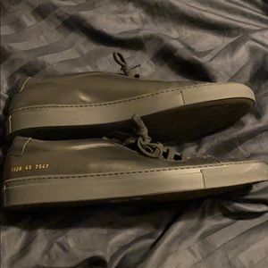 Common project sneakers